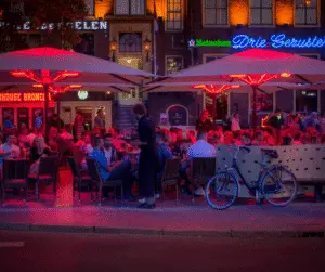 Jongeren in de horecaa